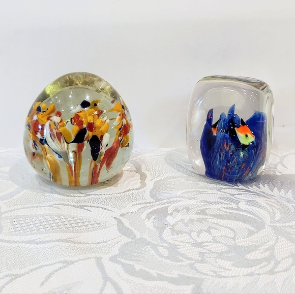 2 fish paper weight - Picture 14 of 15